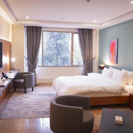 Roomy Signature Hotel, Iszlámábád Kültér fotó
