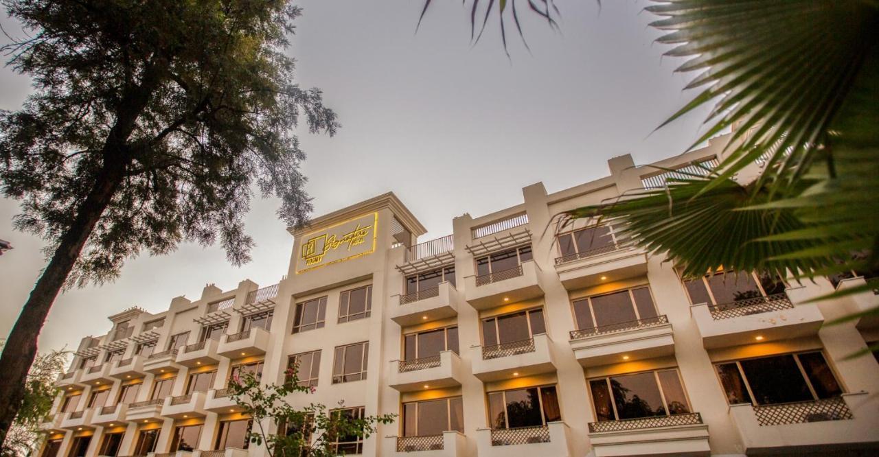 Roomy Signature Hotel, Iszlámábád Kültér fotó