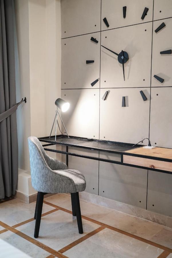 Roomy Signature Hotel, Iszlámábád Kültér fotó